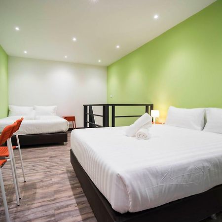 The M Pool Villas Bangkok - Bts Ekkamai Bagian luar foto